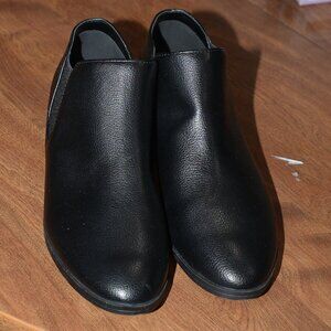 Kensie Women's Short Boot